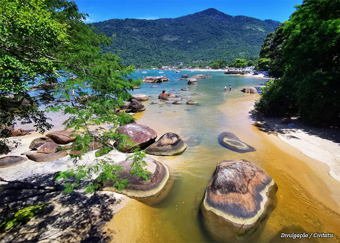 praia-preta-angra