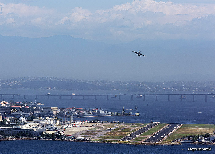 aviao-pousando-santos-dumont2