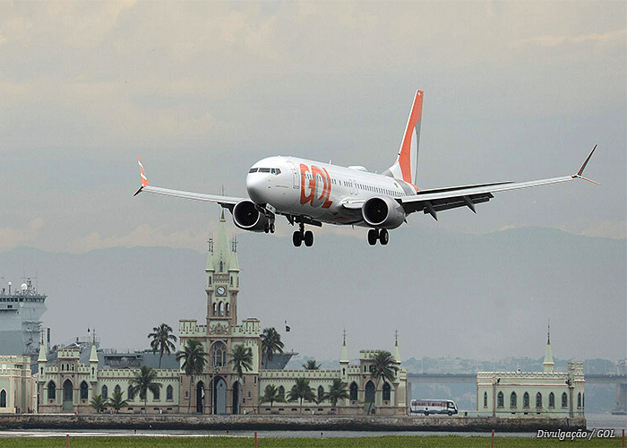 aviao-gol-pousando2